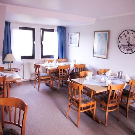 Hotel Zur Flora エッセン エクステリア 写真